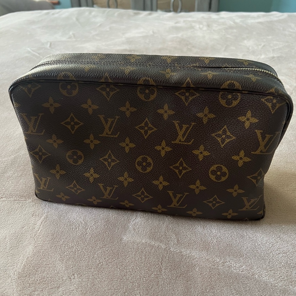 LV Toilette Make Up Bag